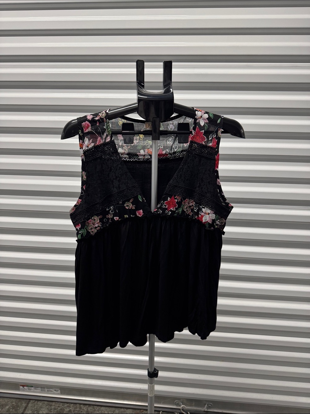 POL Black Floral Lace Trim Camisole